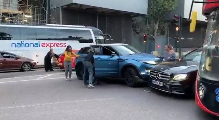 العنف ليس فقط في الاردن ..