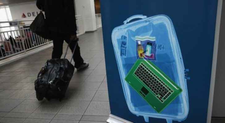 حظر أمريكي فوري للإلكترونيات على متن