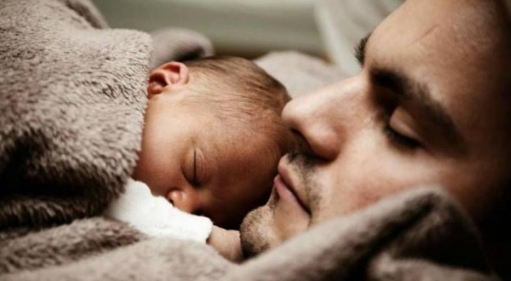 دراسة حديثة: الأبناء يتسببون للآباء بقلق