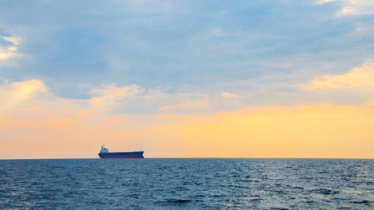 التلفزيون الإيراني: تعطل ناقلة نفط إيرانية