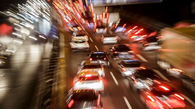 ألمانيا: طفل في الثامنة يقود بسرعة