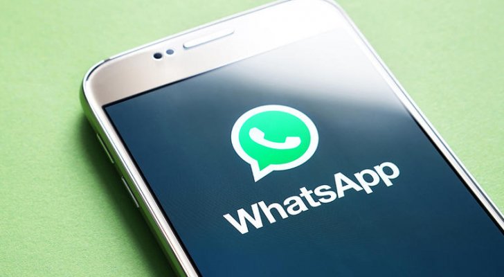 واتسآب.. خدعة عبقرية لمراسلة عدد من