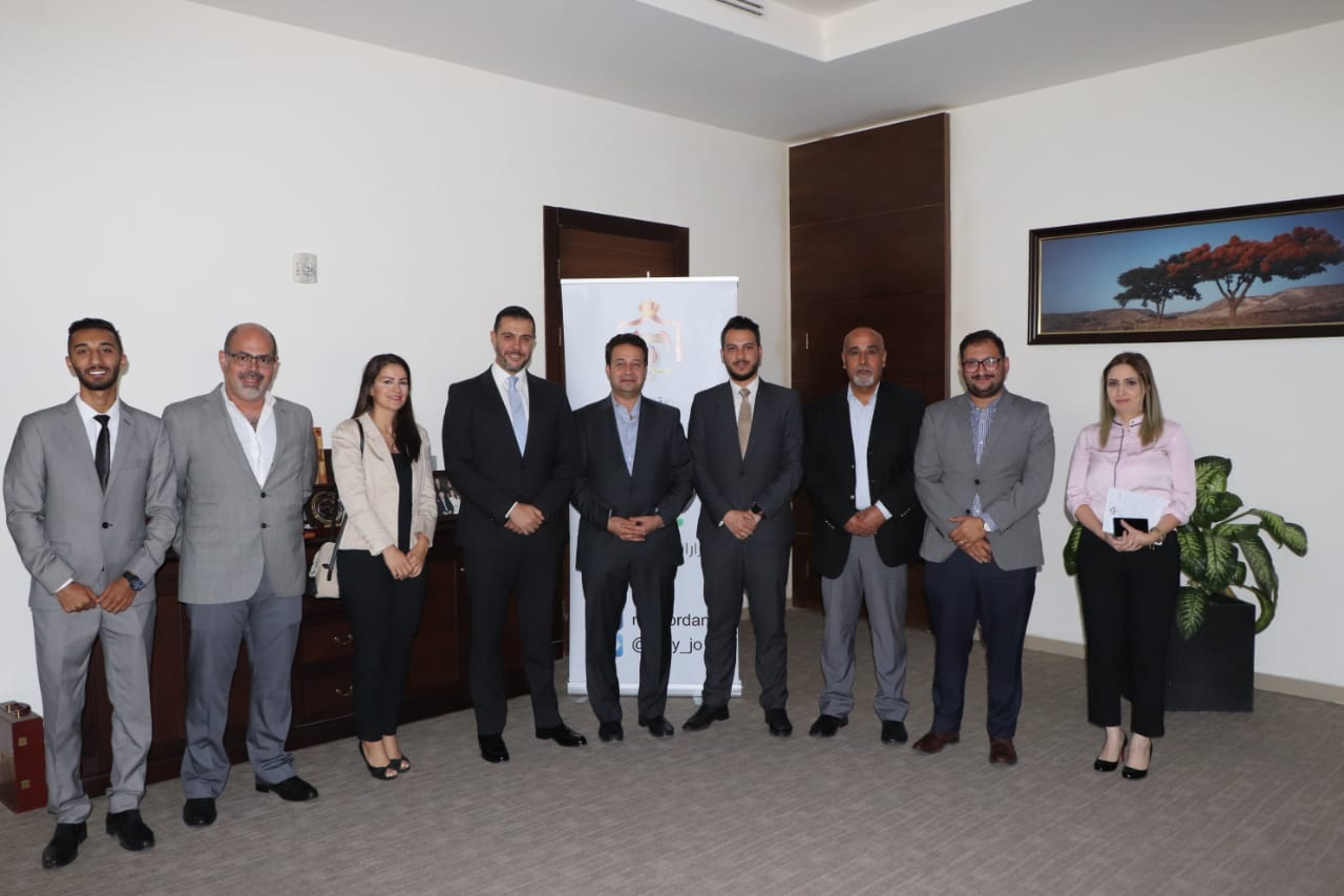 ابو رمان يوقع اتفاقية تعاون مع