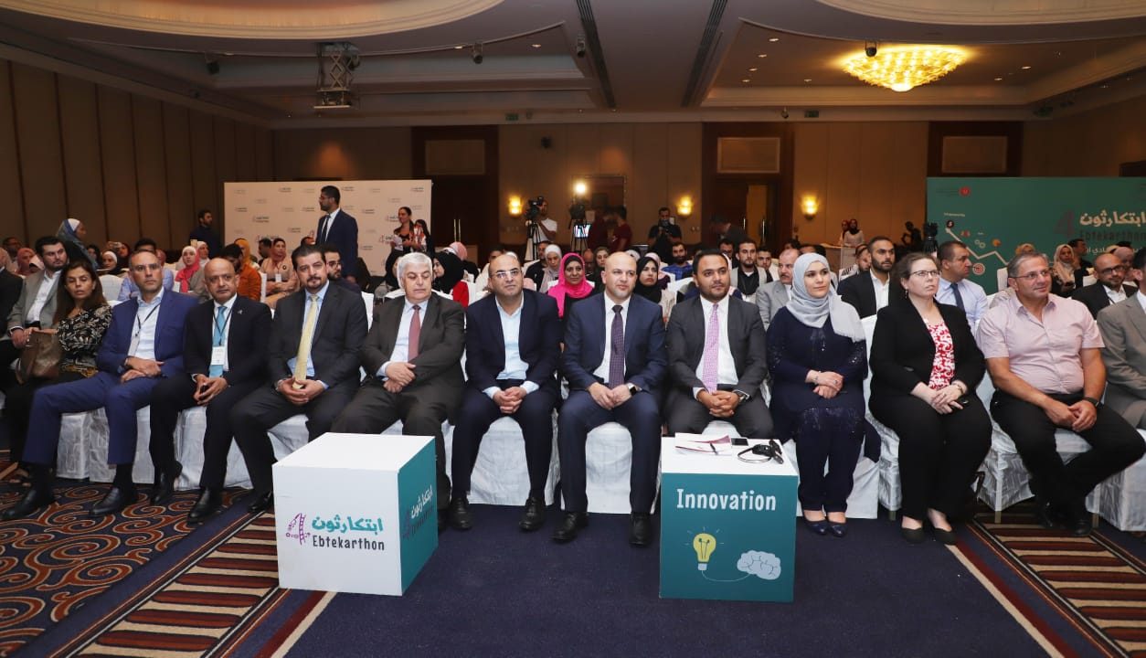 غرايبة يرعى اختتام فعاليات منتدى سباق