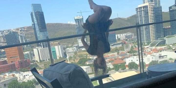 بسبب «اليوغا».. . فتاة تصاب بـ