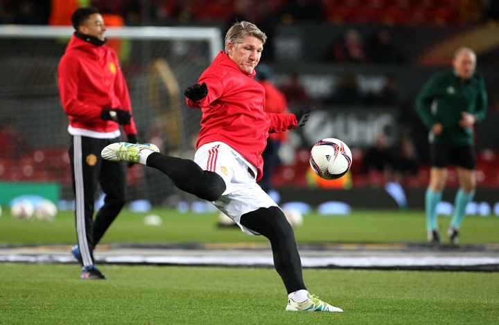 أخيرا.. شفاينشتايغر يغادر المانيو وينضم رسميا