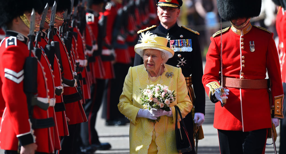 أسرار الحرس الملكي البريطاني.. كيف يتمكن