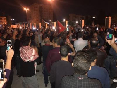 أهالي الرمثا يطالبون بالافراج عن أبنائهم