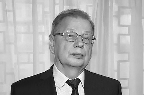 وفاة السفير الروسي في مصر