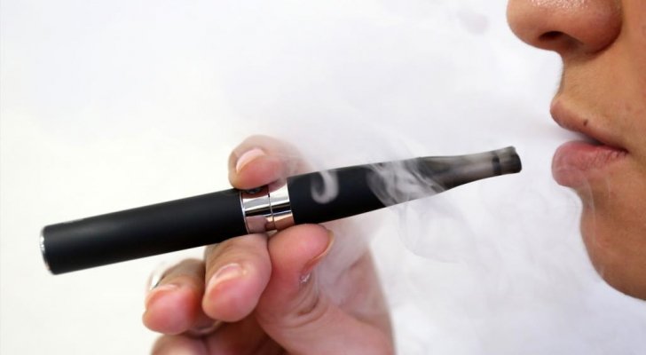 تحذير خطير من إضافة الحشيش إلى