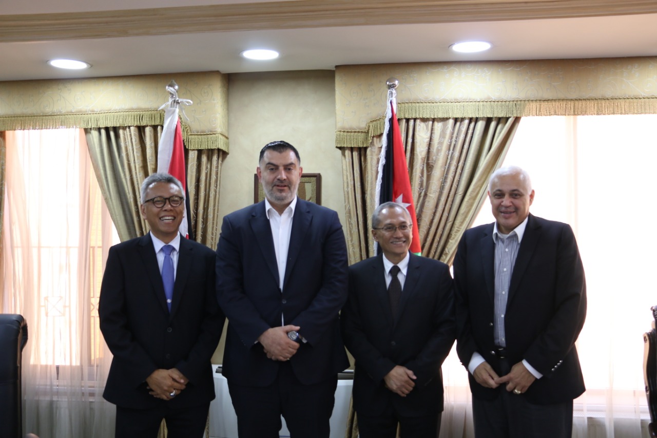 بحث استقدام العمالة المنزلية من إندونيسيا