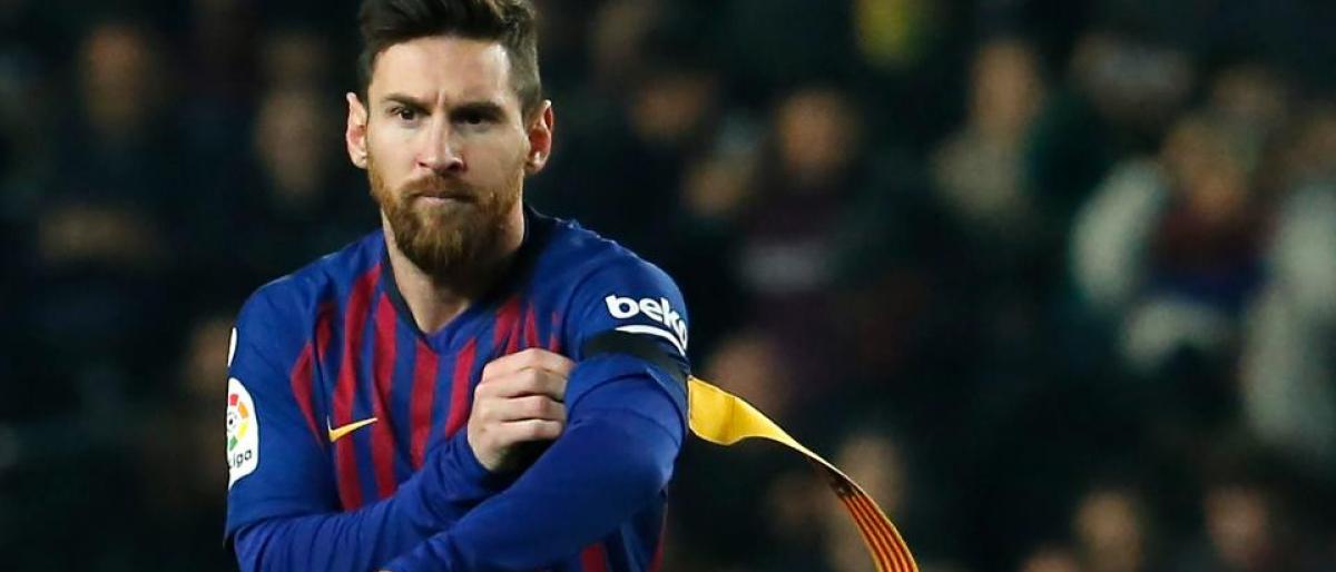 عقد ميسي يثير قلق جماهير برشلونة..