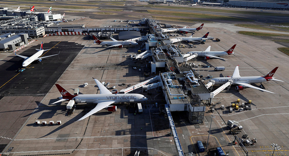 طيار تأخر عن طائرته فاستلم أحد