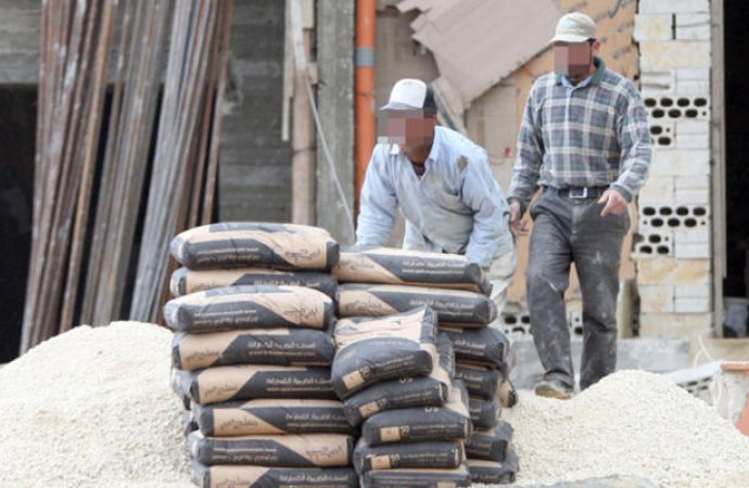 مصر تدعو عمالتها في الأردن لتصويب