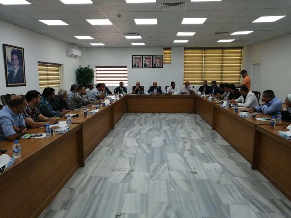 مستثمرون يناقشون اهم التحديات التي تواجه