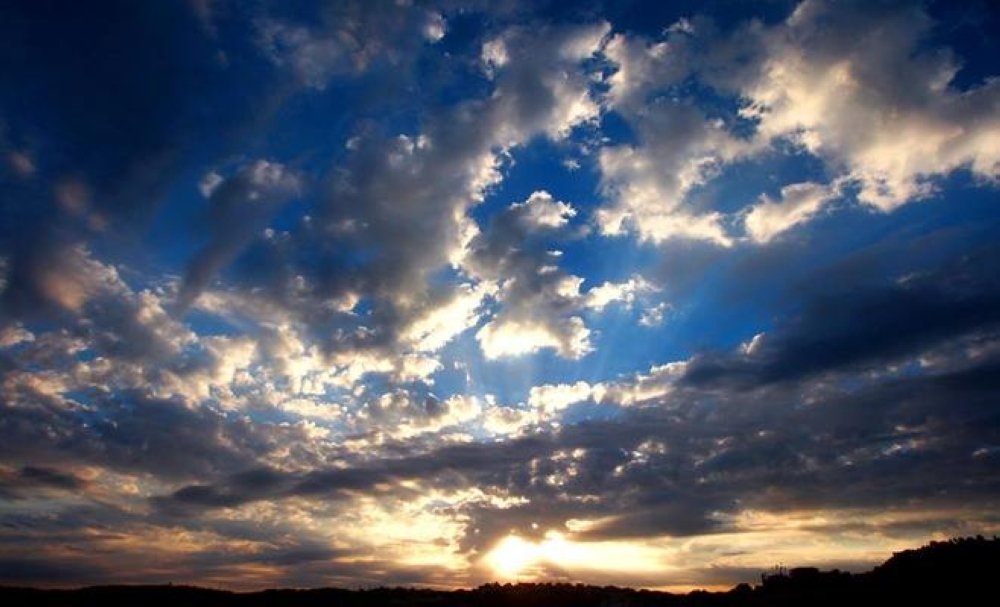 انخفاض درجات الحرارة وتساقط الامطار اليوم