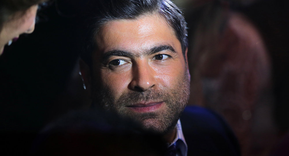 مجلة: كشف سر علاقة عاطفية تجمع