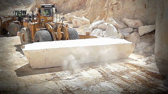 اغلاق مقلعين حجريين في عجلون