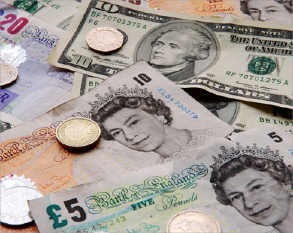 الإسترليني يسجل أعلى مستوياته منذ تموز