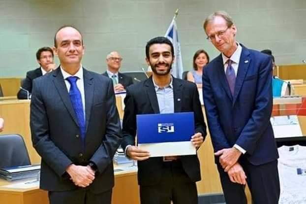 «الصقور» اول اردني يشارك ببرنامج دراسات