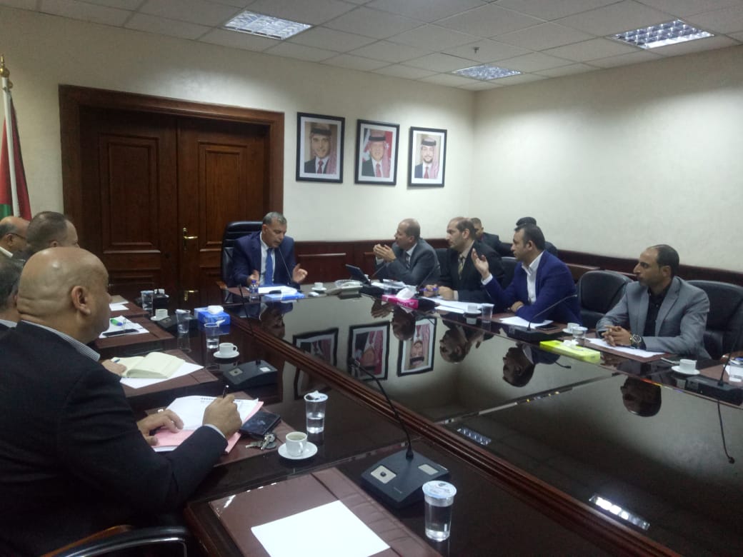 لقاء ’ايجابي‘ يجمع وزير الصحة بنقابة