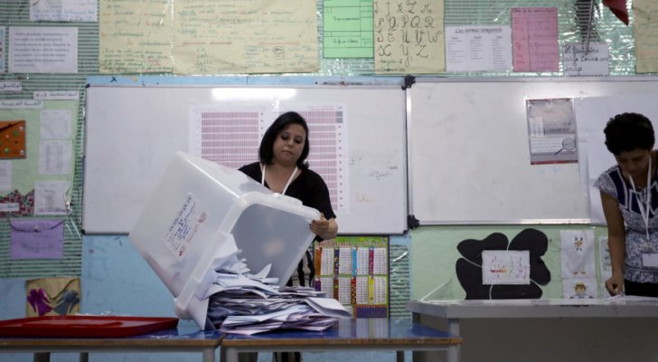 زلزال انتخابي في تونس.. وجولة جديدة