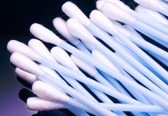 5 استخدامات غريبة لأعواد الأذن القطنية