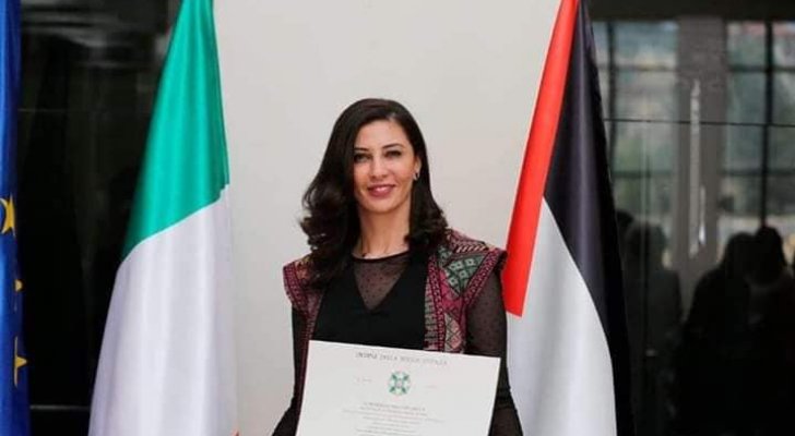 عباس يعين فلسطينية وكيلا لوزراة الخارجية