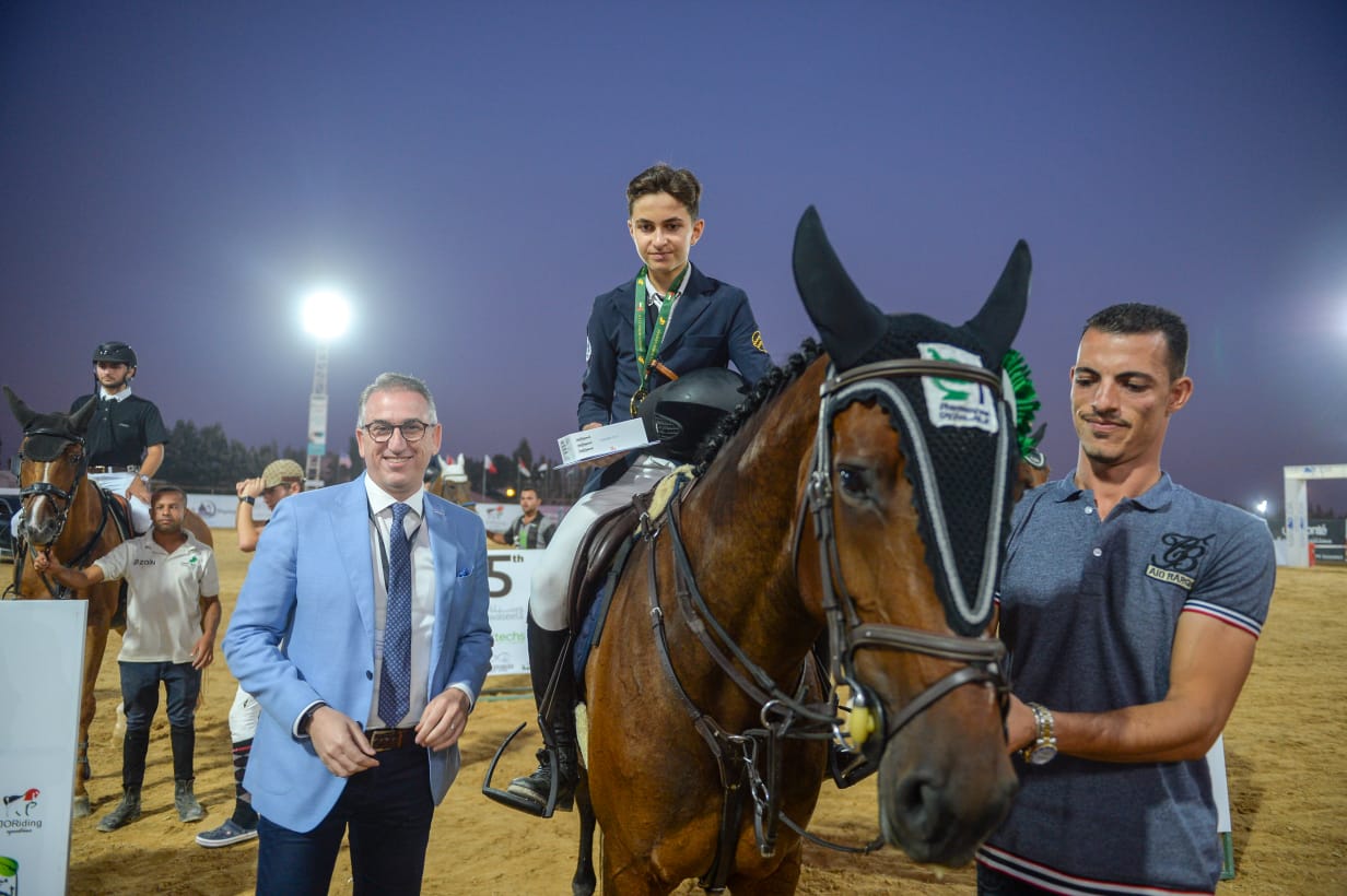 المومني يخطف المركز الأول في بطولة