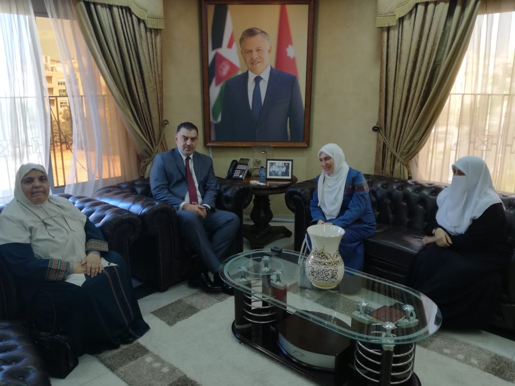 سيدات كتلة الإصلاح يناقشن مشاريع التشغيل