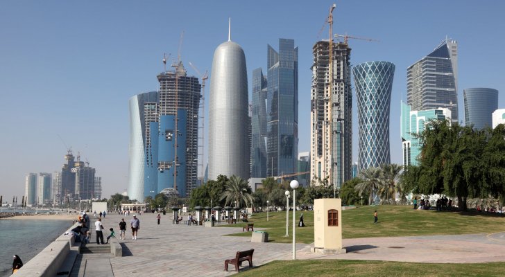 قطر تمنح المستثمرين الأجانب رخص إقامة