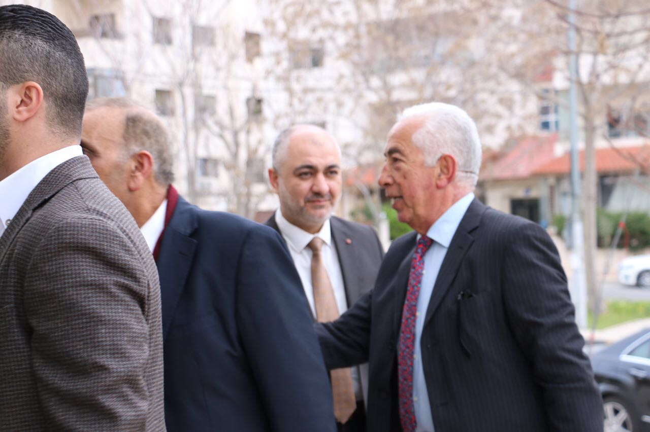 آل الناظر والطوالبة نسايب.. النائب الحياري