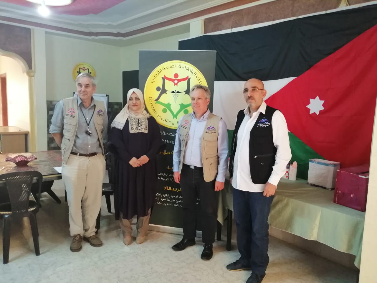 نائب في البرلمان البريطاني يزور بنك