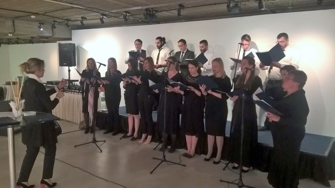 السفير الإيطالي في عمّان يحتفل بمرور