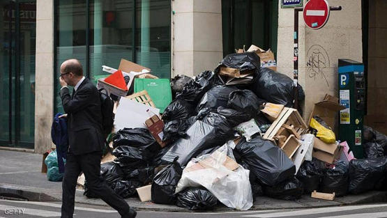فرنسيون يشتكون : باريس تحولت لصندوق