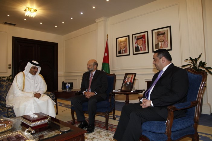 الرزاز يستقبل آل ثاني