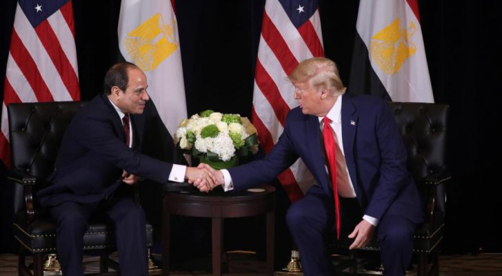 ترامب للسيسي: الفوضى كانت تعم مصر