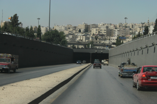 5 إصابات بتصادم خمس مركبات بـ