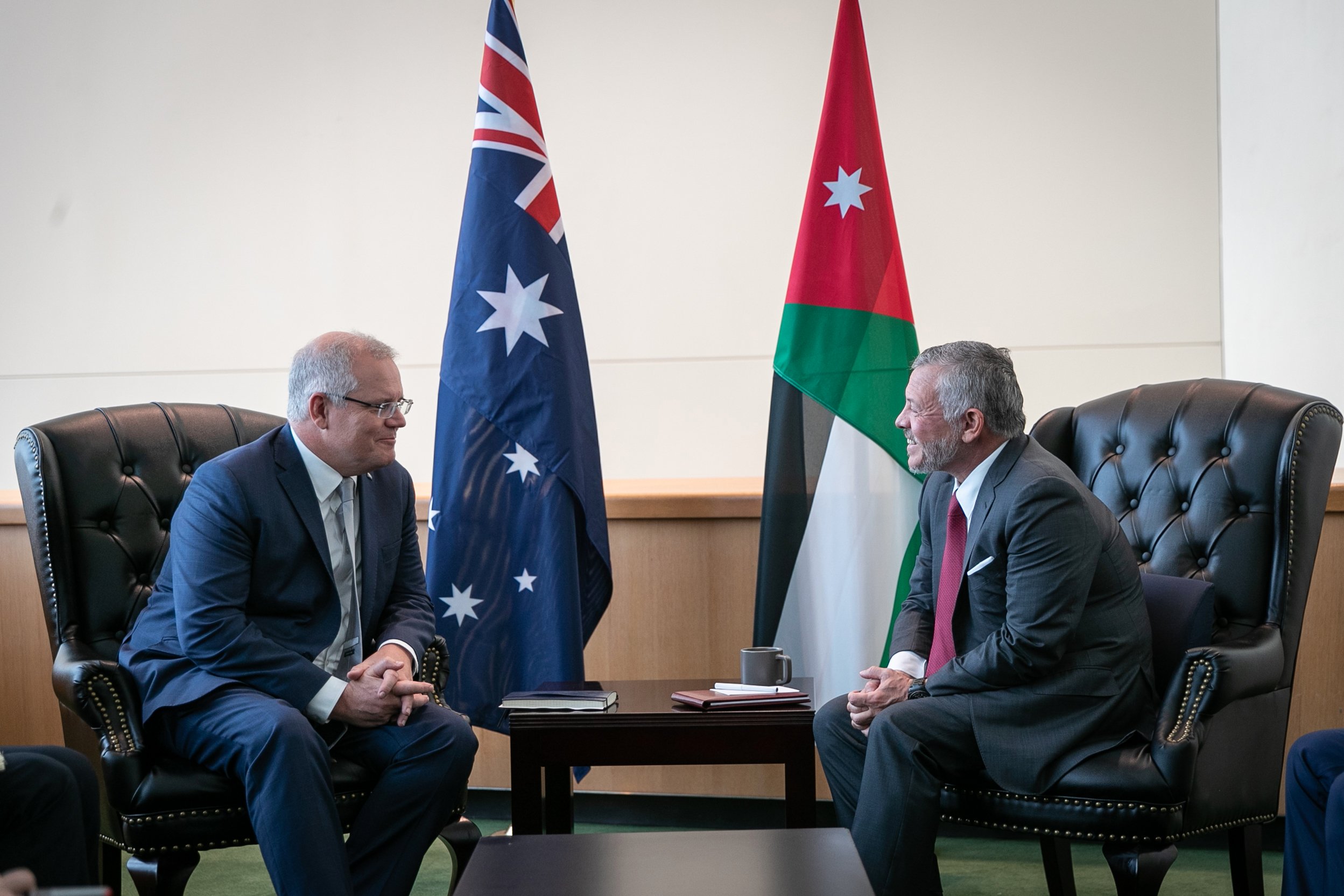 الملك يلتقي رئيس الوزراء الأسترالي (صور)