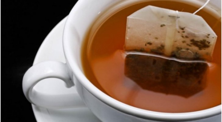 دراسة تحذر من أكياس الشاي