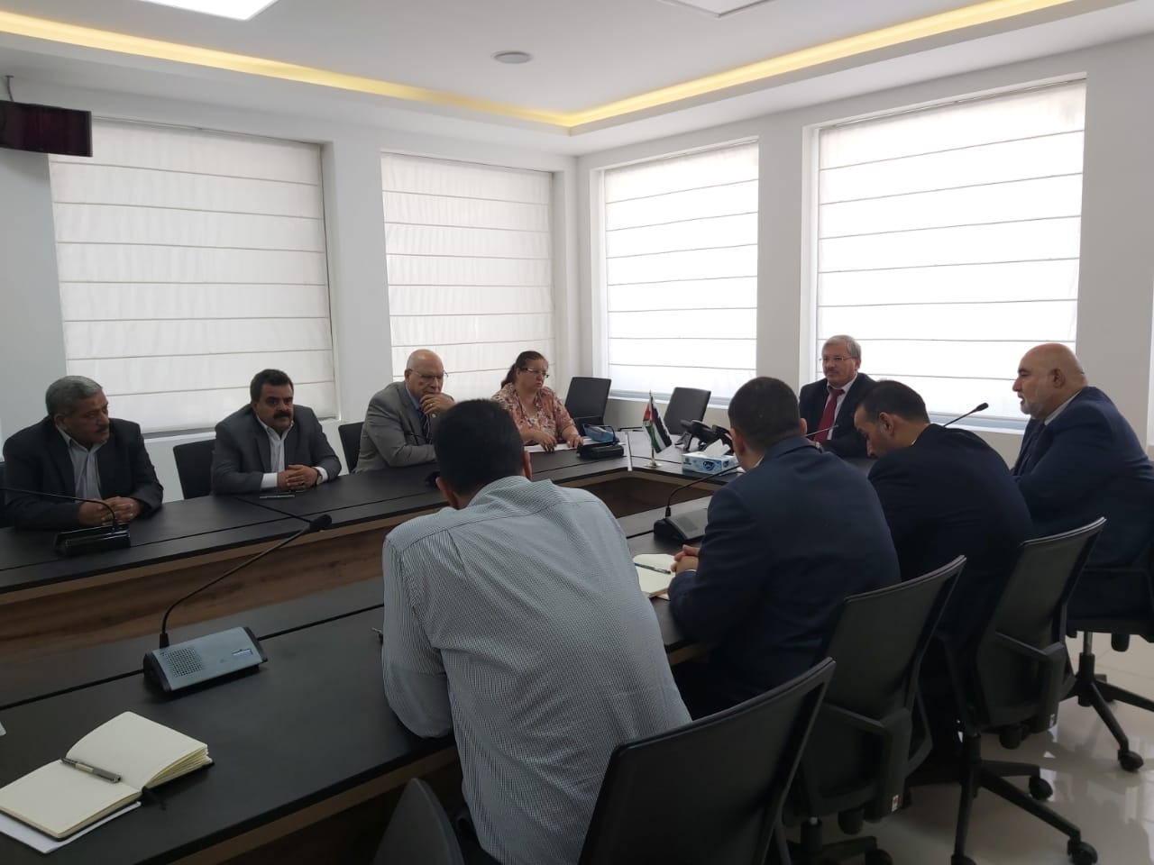 الحياري يطالب شركات توزيع الكهرباء بالاستعداد