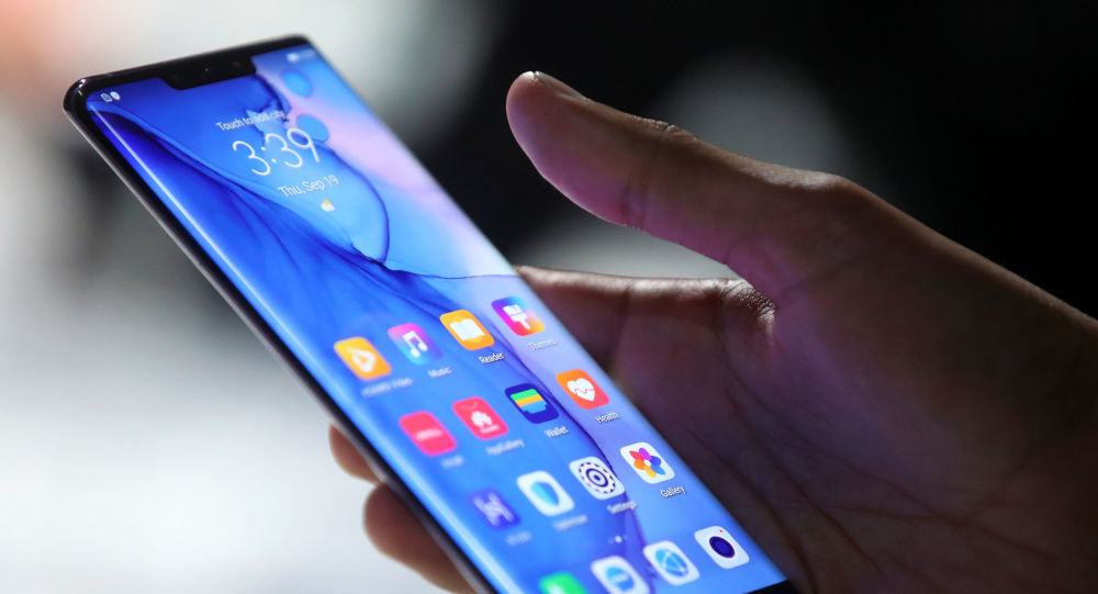 نامت فقتلها هاتفها الذكي