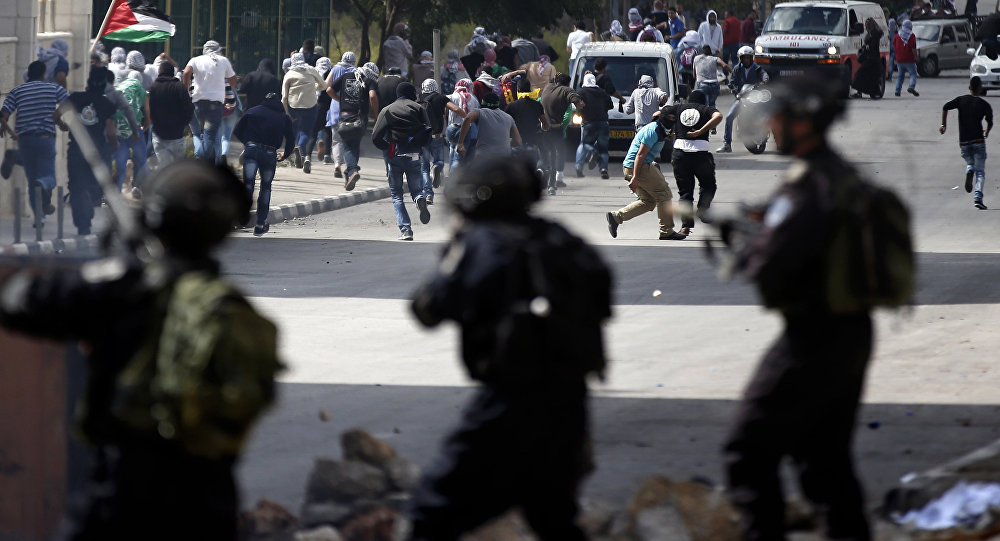 اصابات بالاختناق خلال مواجهات مع الاحتلال