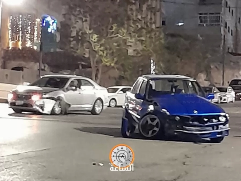 تصادم قرب دائرة الافتاء (صور)