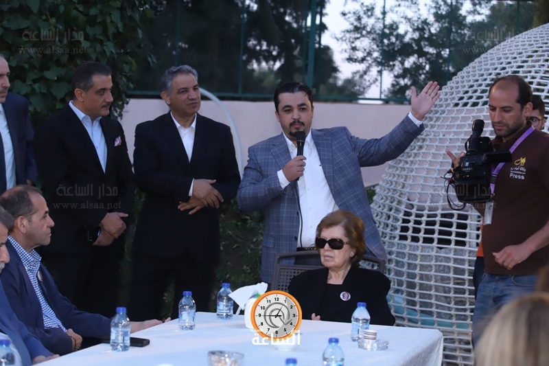 العزوني يقيم حفل تكريم لعائلة الشهيدة