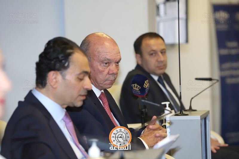 فيصل الفايز يتحدث عن الدستور (صور)