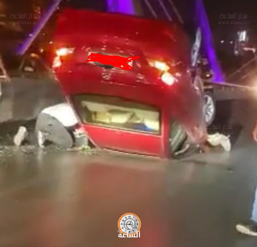 انقلاب مركبة على جسر عبدون