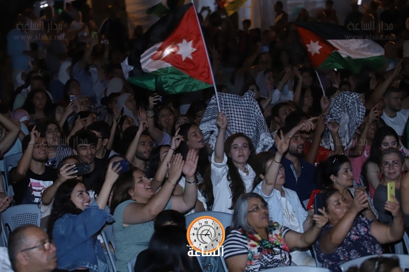 محمد عساف يشعلل مهرجان الفحيص (صور)