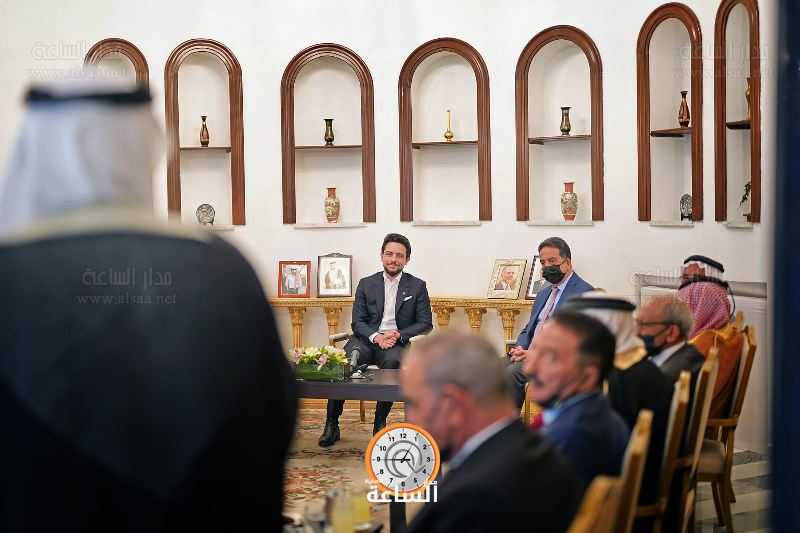 ولي العهد يلتقي وجهاء في لواء