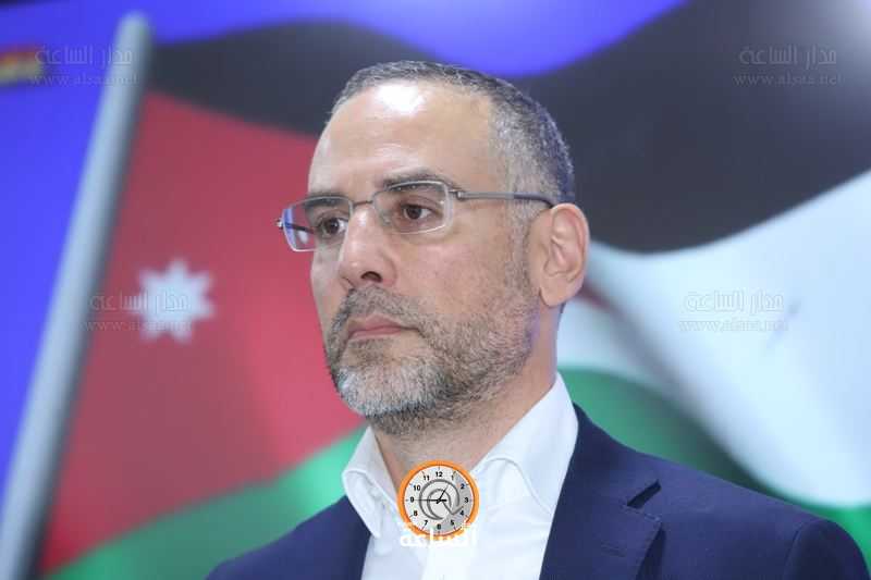 الساكت خلال اطلاق كتلة الصناعي: برنامجنا